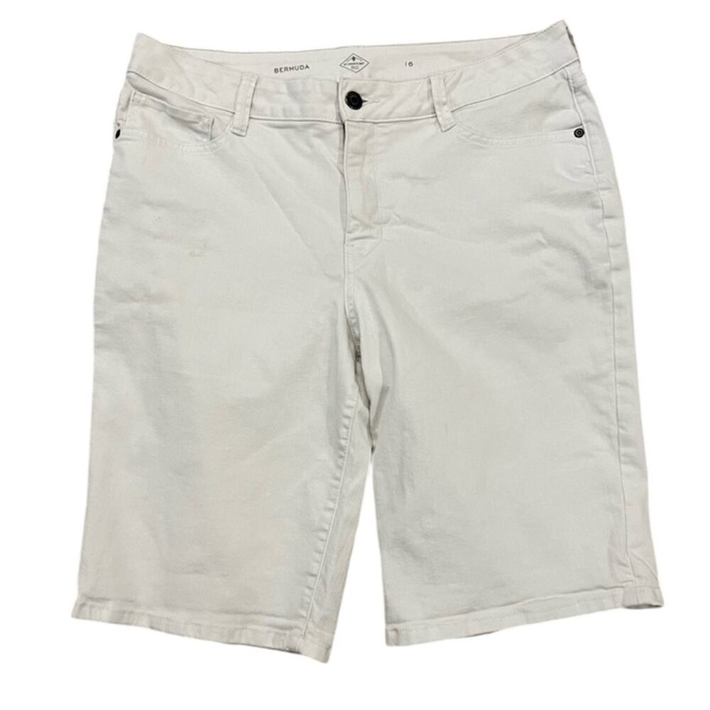 St.John's Bay White Cuffed Bermuda Shorts women’s size 16